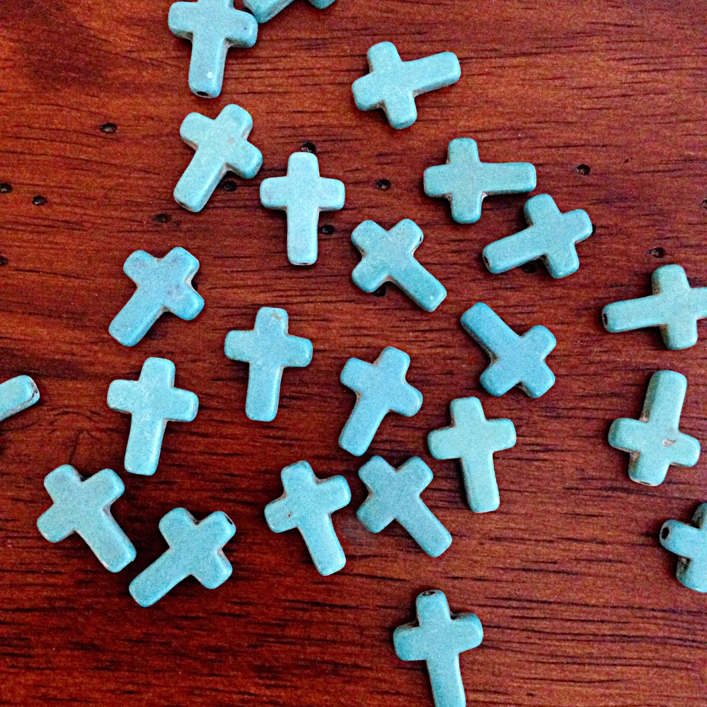 Bulk 40 pcs, 16x12mm Turquoise Cross Beads, Howlite Beads, Cross Beads, Blue Turquoise Cross Beads, Craft and Jewelry Supplies, Findngs