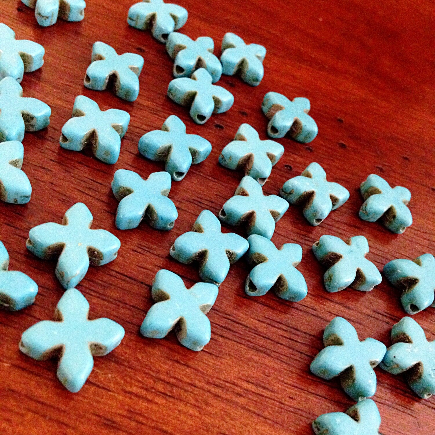 Bulk 30 pcs, 20x20mm Turquiose Beads, Howlite Beads, Star Beads, Blue Turquoise Cross Beads, Craft and Jewelry Supplies, Findngs
