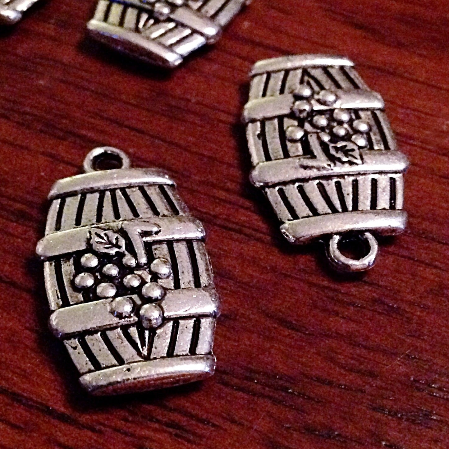 10pcs, Wine Barrel Charms, Antique Silver Barrel Charms, SilveE Wine Glass Charms, Vineyard Charms, Grapes Charms, Wine Barrel Pendants 