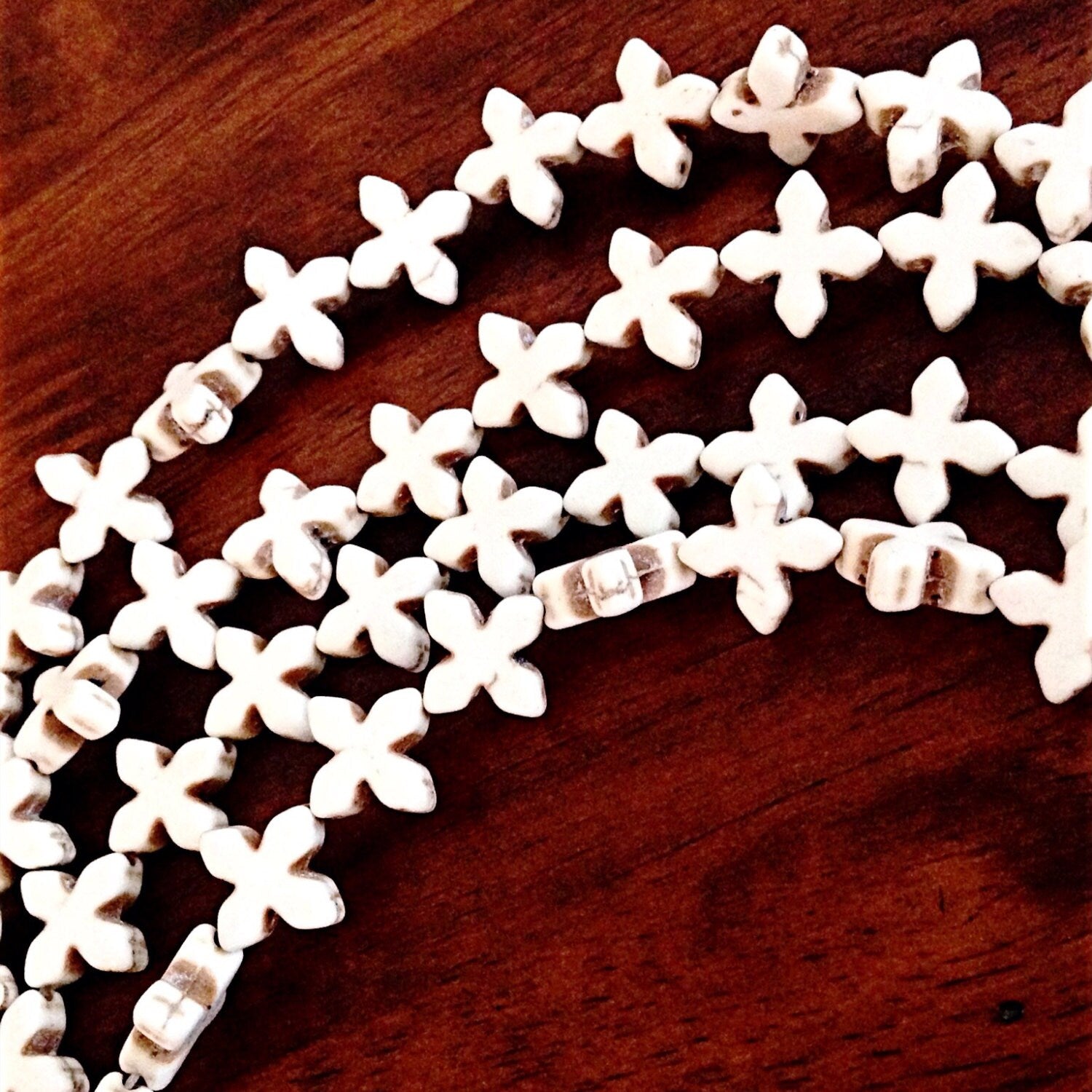 Bulk 30 pcs, 20x20mm Turquiose Beads, Howlite Beads, Star Beads, Beige Turquoise Cross Beads, Craft and Jewelry Supplies, Findngs