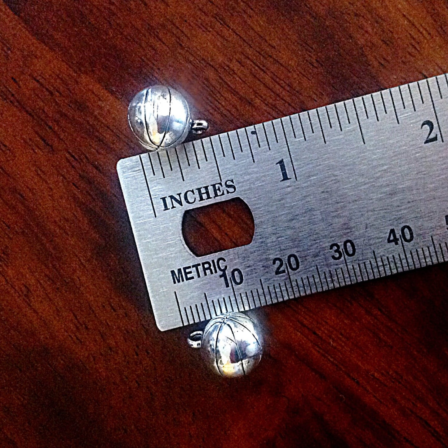 7 Basketball Charms, Antique Silver Charms, Basketball Charms, Basketball, Ball Charms, Sports Charms, Craft and Jewelry Supplies, Findings